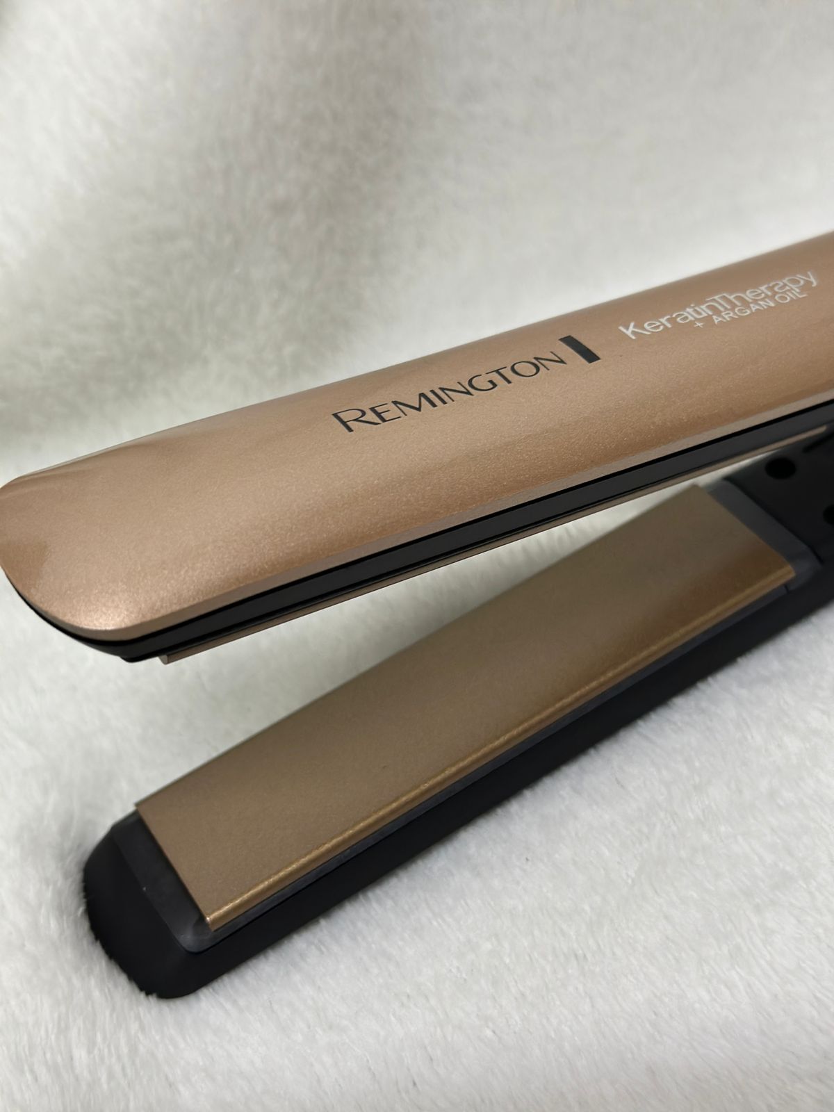Plancha Remington Keratin Therapy + Argán | Profesional 230°C